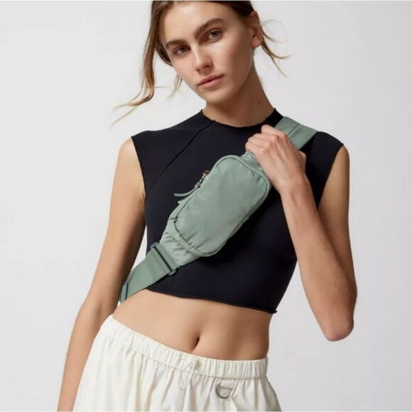 Adidas Essential Sling Crossbody Bag - Picture 8 of 13